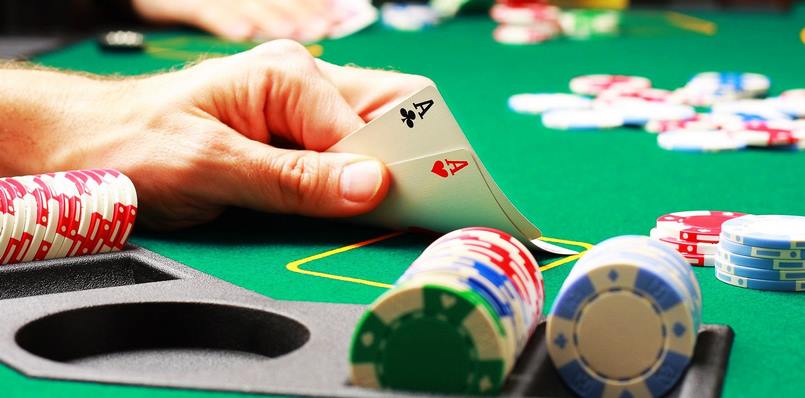 Poker là một game bài quen thuộc tại các nhà cái trực tuyến